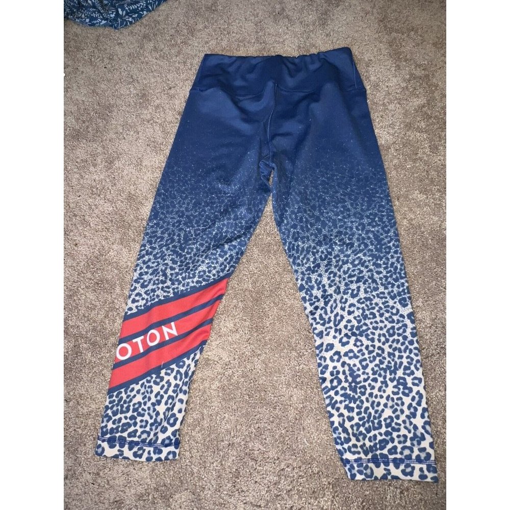 Kali X Peloton Cropped Leggings Blue Leopard Print Athletic Workout Size‎ Medium - Picture 4 of 4